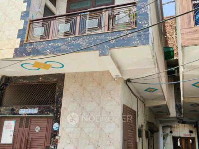 3 BHK House For Sale In Pooth Kalan, Rohini