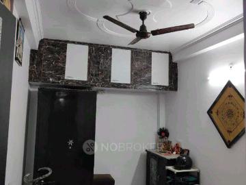 Aarohi Plaza, Madan Mohan Malviya Marg, North East Delhi New Delhi, New Delhi, Delhi