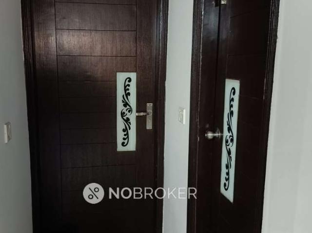 3 BHK Flat In Rani Bagh, Pitam Pura for Rent In Pitam Pura