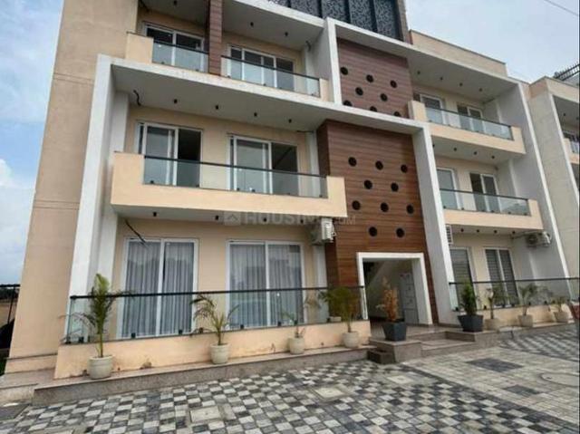 3 BHK Independent Builder Floor in Mubarakpur for resale Dera Bassi. The reference number is 18187492