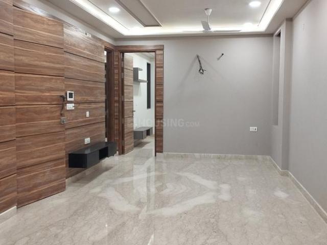 3 BHK Independent Builder Floor in Mukherjee Nagar for rent New Delhi. The reference number is 14189945