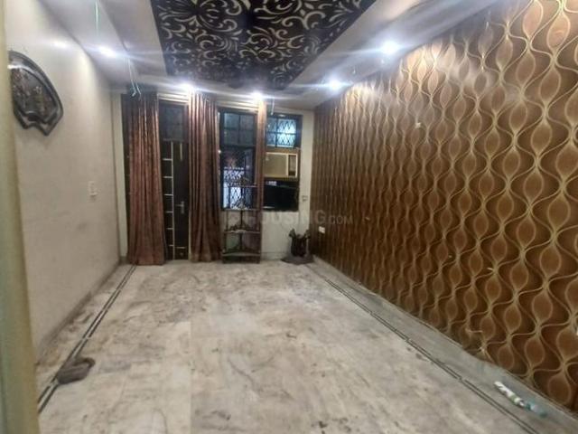 3 BHK Independent Builder Floor in Mukherjee Nagar for rent New Delhi. The reference number is 18605798