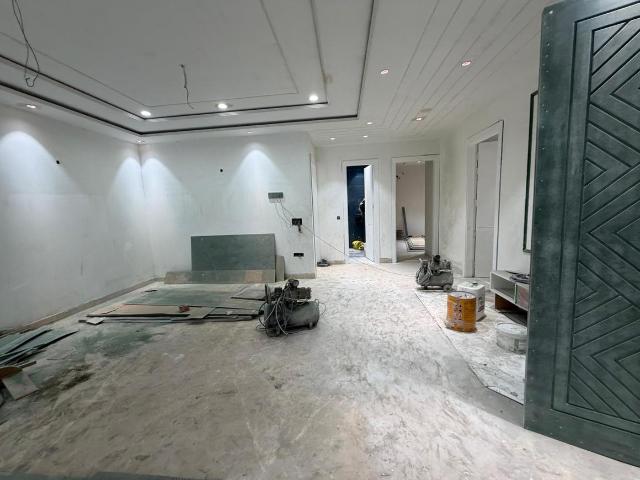 3 BHK Independent Builder Floor in Mukherjee Nagar for resale New Delhi. The reference number is 10294311