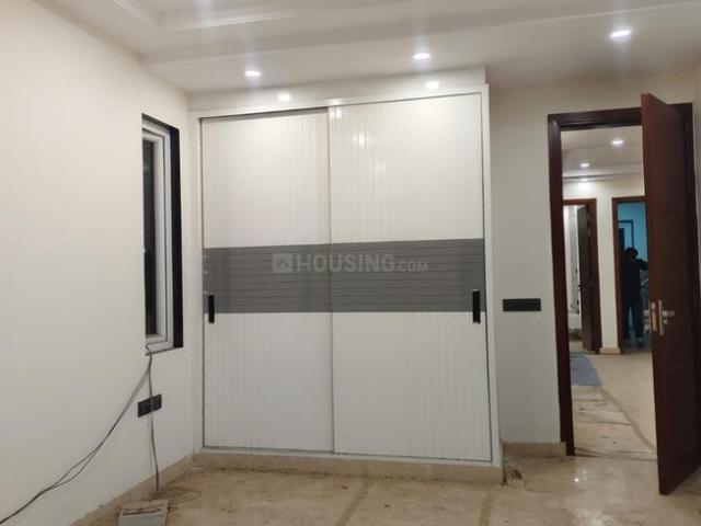 3 BHK Independent Builder Floor in Mukherjee Nagar for resale New Delhi. The reference number is 17016090