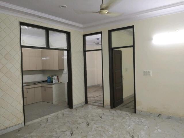 3 BHK Independent Builder Floor in Mukherjee Nagar for resale New Delhi. The reference number is 19078251