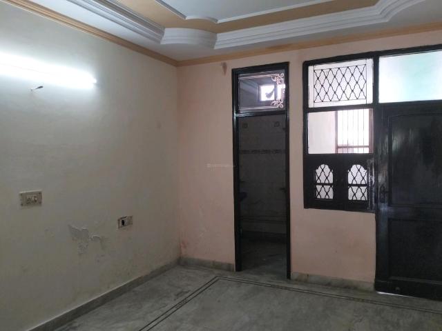 3 BHK Independent Builder Floor in Mukherjee Nagar for resale New Delhi. The reference number is 19117722