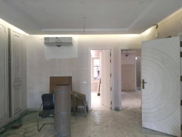 3 BHK Independent Builder Floor in Mukherjee Nagar for resale New Delhi. The reference number is 19802892