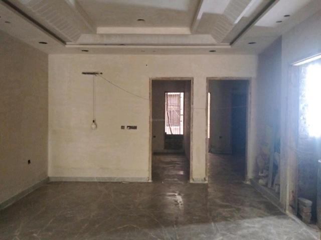3 BHK Independent Builder Floor in Mukherjee Nagar for resale New Delhi. The reference number is 20316398