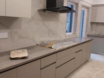3 BHK Independent Builder Floor in Mukherjee Nagar for resale New Delhi. The reference number is 20474192