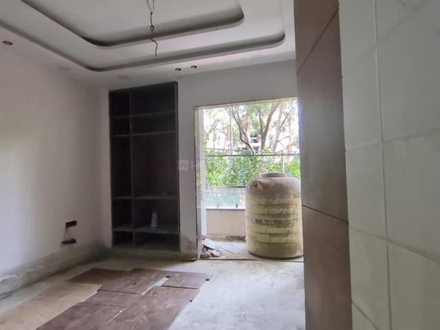 3 BHK Independent Builder Floor in Mukherjee Nagar for resale New Delhi. The reference number is 20553168