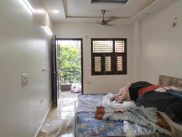 3 BHK Independent Builder Floor in Mukherjee Nagar for resale New Delhi. The reference number is 20775670