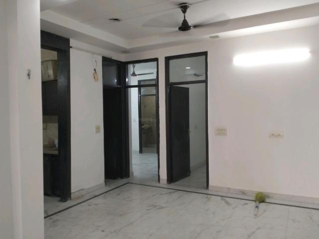 3 BHK Independent Builder Floor in Mukherjee Nagar for resale New Delhi. The reference number is 21081705
