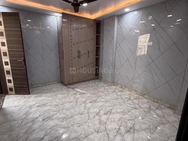 3 BHK Independent Builder Floor in Mahavir Enclave for rent New Delhi. The reference number is 20240390