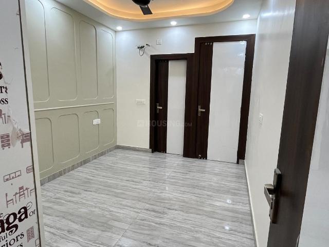 3 BHK Independent Builder Floor in Mahavir Enclave for resale New Delhi. The reference number is 19045168