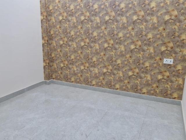 3 BHK Independent Builder Floor in Mahavir Enclave for resale New Delhi. The reference number is 20182515