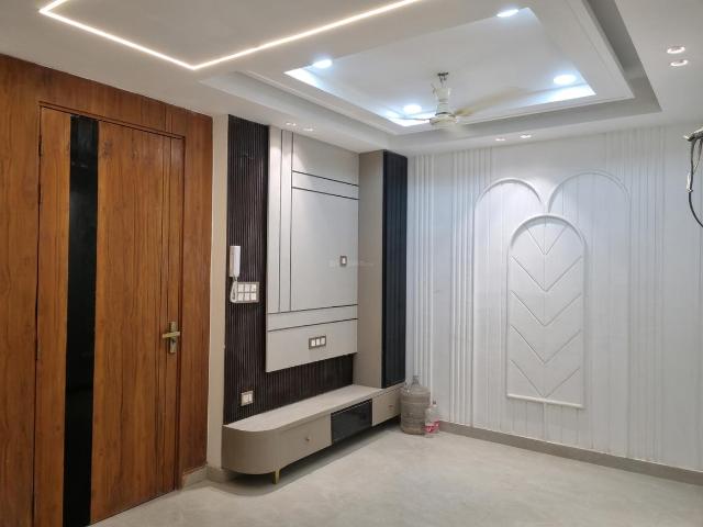 3 BHK Independent Builder Floor in Mahavir Enclave for resale New Delhi. The reference number is 20262399