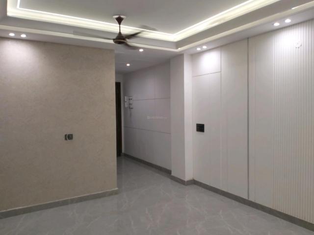 3 BHK Independent Builder Floor in Mahavir Enclave for resale New Delhi. The reference number is 20344798