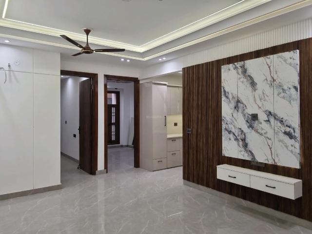 3 BHK Apartment in Mahavir Enclave for resale New Delhi. The reference number is 20388659