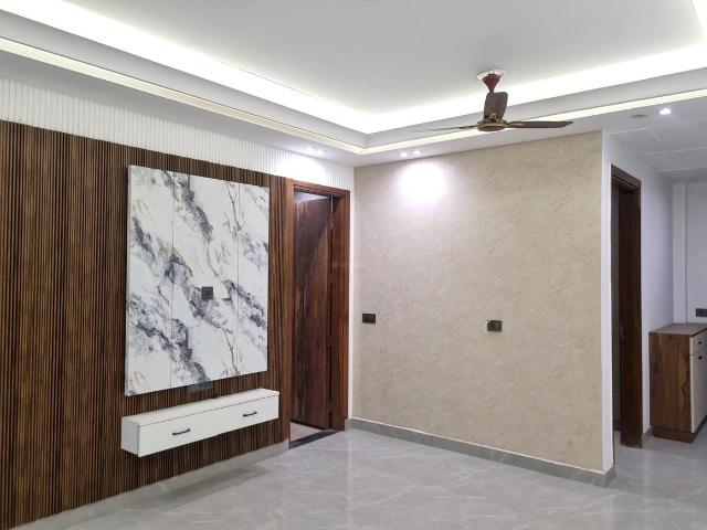 3 BHK Apartment in Mahavir Enclave for resale New Delhi. The reference number is 20855034