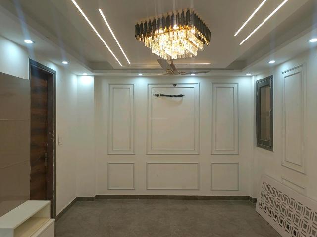 3 BHK Independent Builder Floor in Mahavir Enclave for resale New Delhi. The reference number is 21262581