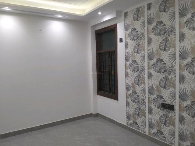 3 BHK Independent Builder Floor in Mahavir Enclave for resale New Delhi. The reference number is 21290512