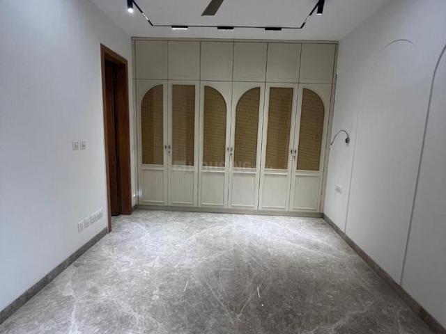 3 BHK Independent Builder Floor in Maharani Bagh for resale New Delhi. The reference number is 14975050