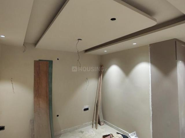 3 BHK Independent Builder Floor in Mansarover Garden for resale New Delhi. The reference number is 19893160