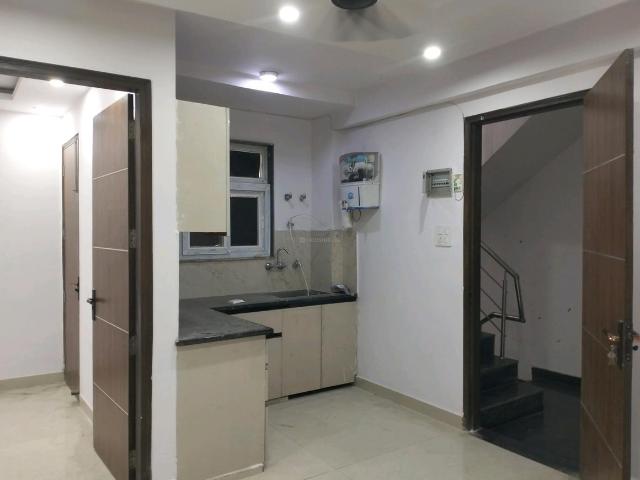 3 BHK Independent Builder Floor in Mayur Vihar Phase 1 for rent New Delhi. The reference number is 20074930