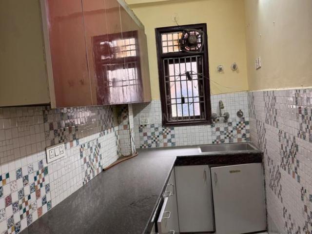 3 BHK Independent Builder Floor in Mayur Vihar Phase 1 for rent New Delhi. The reference number is 20522294