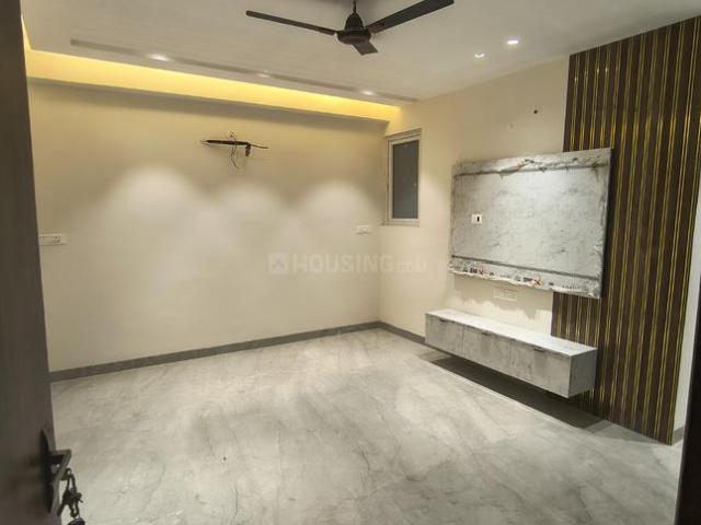 3 BHK Independent Builder Floor in Mayur Vihar Phase 1 for resale New Delhi. The reference number is 20508159