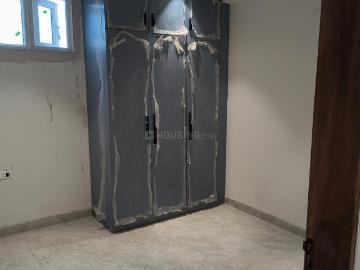Flat for sale in Mayur County - Lift, Security