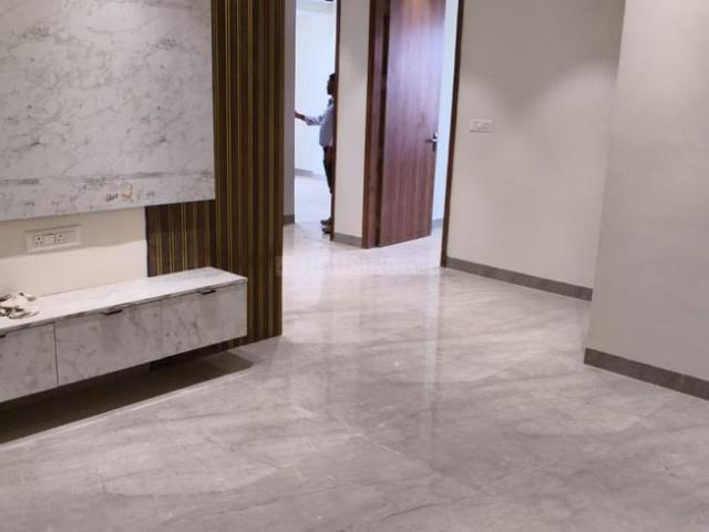 3 BHK Independent Builder Floor in Mayur Vihar Phase 1 for resale New Delhi. The reference number is 20331235