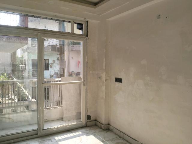 3 BHK Independent Builder Floor in Mayur Vihar Phase 1 for resale New Delhi. The reference number is 21179072