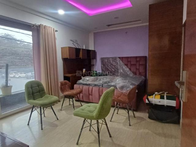 3 BHK Independent Builder Floor in Model Town for rent New Delhi. The reference number is 20756642