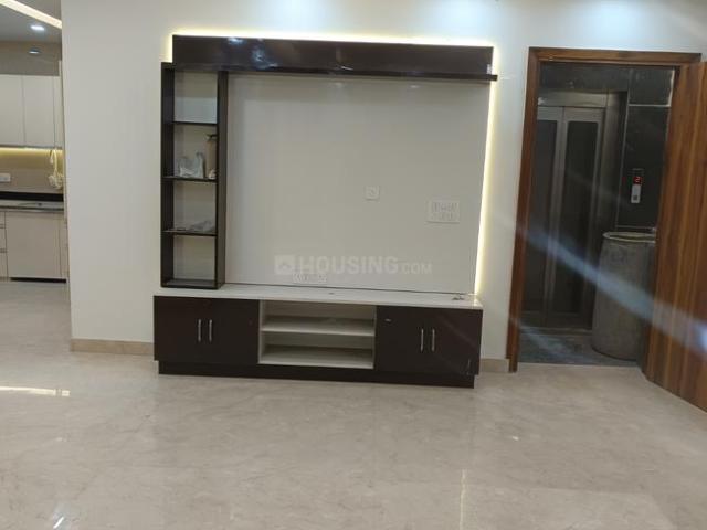 3 BHK Independent Builder Floor in Model Town for resale New Delhi. The reference number is 20219666