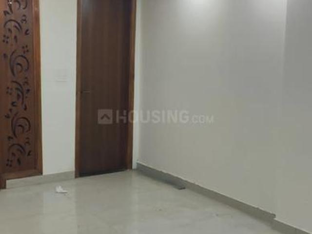 3 BHK Independent Builder Floor in Model Town for resale New Delhi. The reference number is 21138262