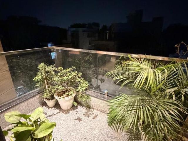 3 BHK Independent Builder Floor in Naraina for rent New Delhi. The reference number is 20732211