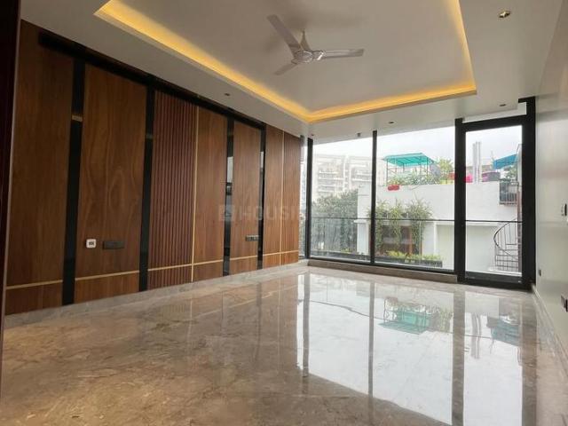 3 BHK Independent Builder Floor in Naraina for resale New Delhi. The reference number is 19986946
