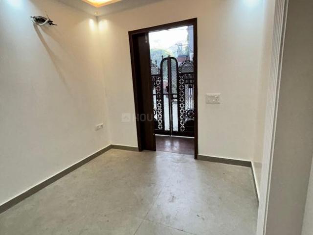 3 BHK Independent Builder Floor in Naraina for resale New Delhi. The reference number is 19096529