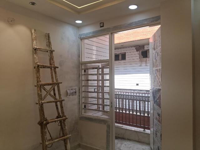 3 BHK Independent Builder Floor in Nawada for resale New Delhi. The reference number is 21209625