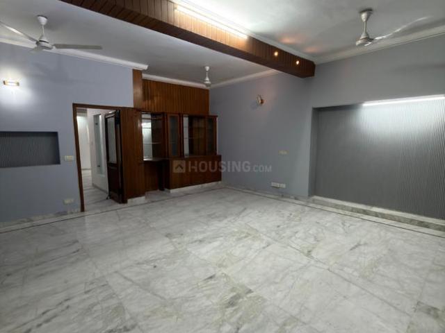 3 BHK Independent Builder Floor in Navjeevan Vihar for rent New Delhi. The reference number is 21100988