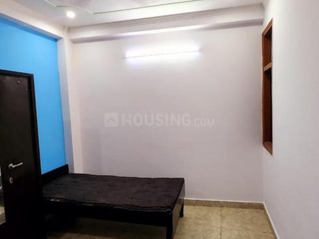3 BHK Independent Builder Floor in New Ashok Nagar for rent New Delhi. The reference number is 18113735