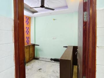 3 BHK Independent Builder Floor in New Ashok Nagar for rent New Delhi. The reference number is 20303425