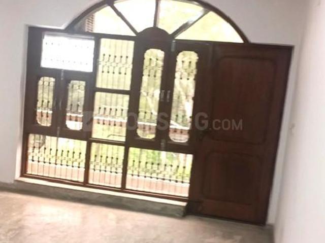3 BHK Independent Builder Floor in New Rajinder Nagar for rent New Delhi. The reference number is 20740542