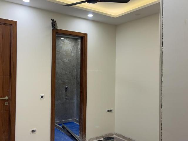 3 BHK Independent Builder Floor in New Rajinder Nagar for resale New Delhi. The reference number is 20182460