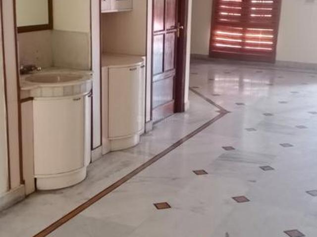 3 BHK Independent Builder Floor in Nirala Nagar for rent Lucknow. The reference number is 6936829