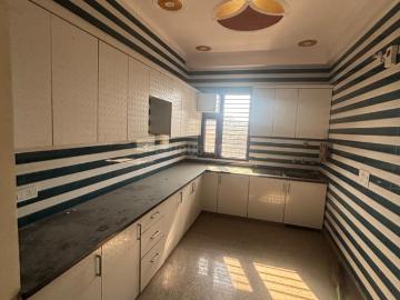 3 BHK Independent Builder Floor in Omaxe City for rent Bahadurgarh. The reference number is 19563090