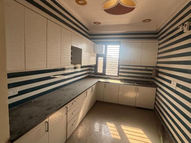 3 BHK Independent Builder Floor in Omaxe City for rent Bahadurgarh. The reference number is 19563090