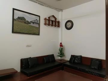 3 BHK Independent Builder Floor in Azadpur for rent New Delhi. The reference number is 2135372