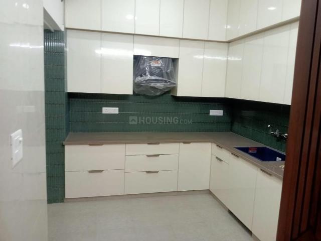 3 BHK Independent Builder Floor in Anand Vihar for rent New Delhi. The reference number is 18661026